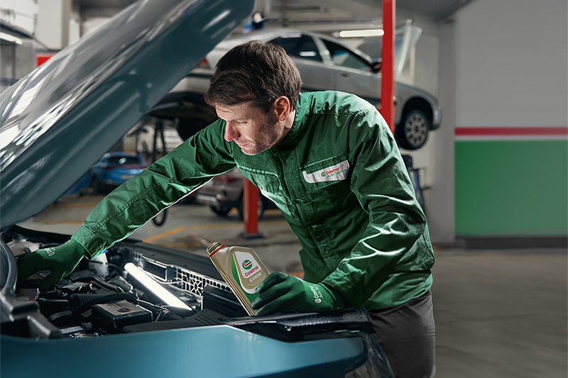 Castrol partners with the IMI