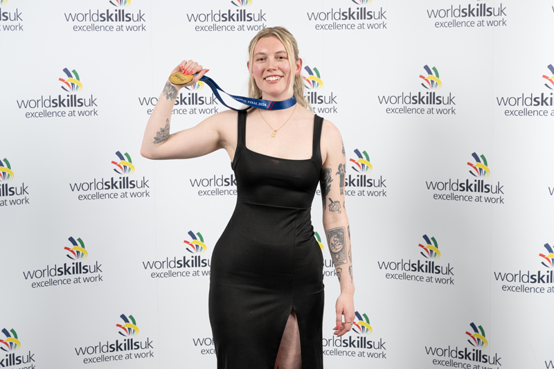 PMM chats to IMI bursary award winner