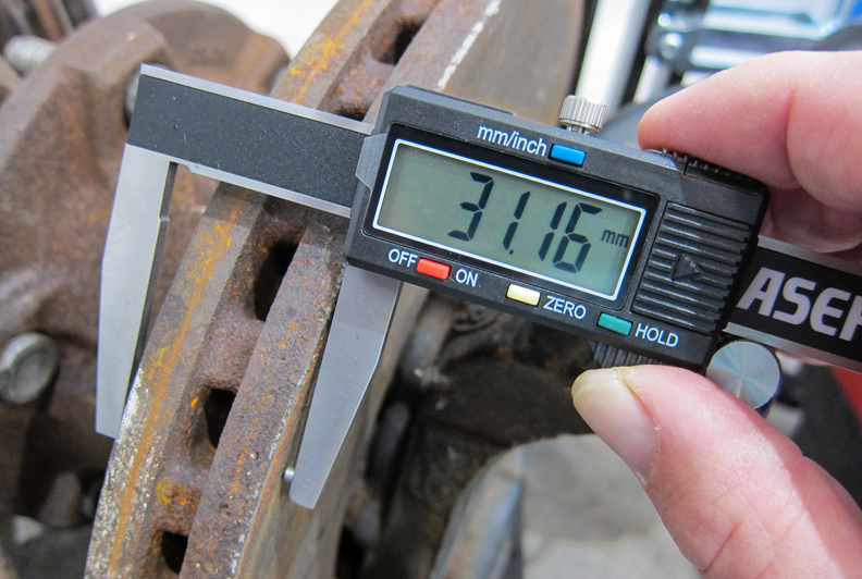 Laser Tools’ digital brake disc caliper