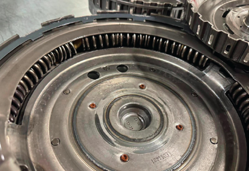 Network Vehicle Solutions gives readers of PMM a brief rundown of the benefits and drawbacks of a dual-clutch transmission.