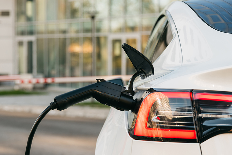 IGA teams up with Autodata for EV support