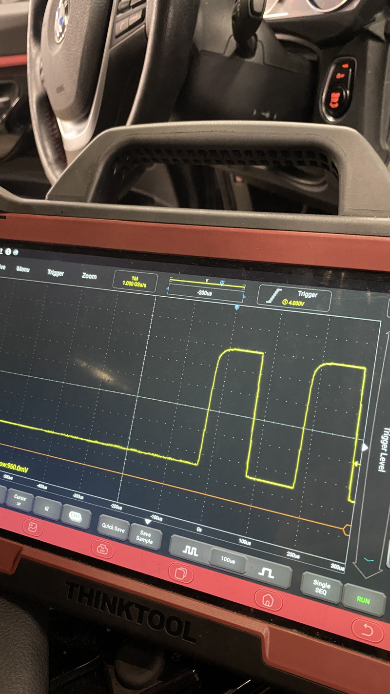 BMW F30: Entertainment panel fix