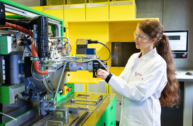 Castrol offers peak at Driveline Technology Centre