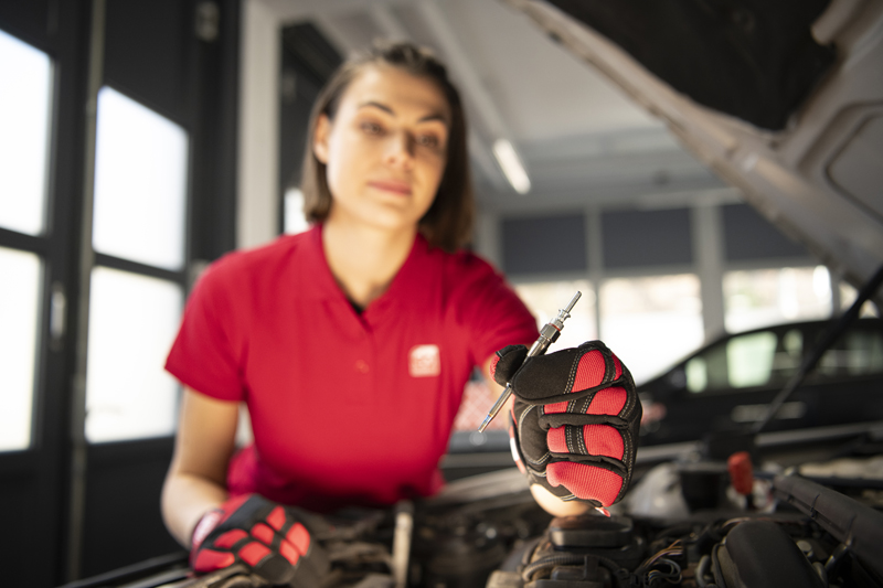 Sensors and electronics in engine management