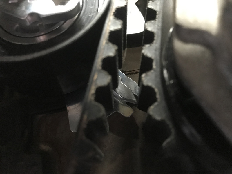 Replace the timing belt on a 2011 Ford Kuga